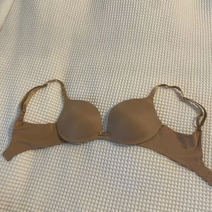 Victorias Secret Plunge push-up bra